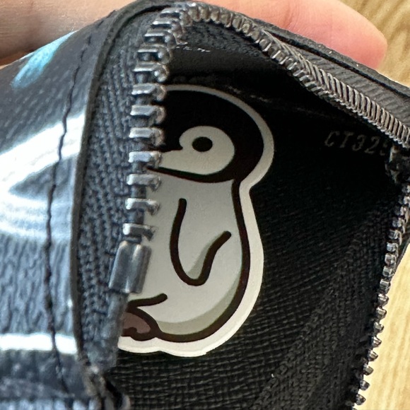 ❌SOLD❌💙❤️Louis Vuitton Monogram Eclipse LV Graffiti Key Pouch Multicolor🖤❤️ - Picture 4 of 9